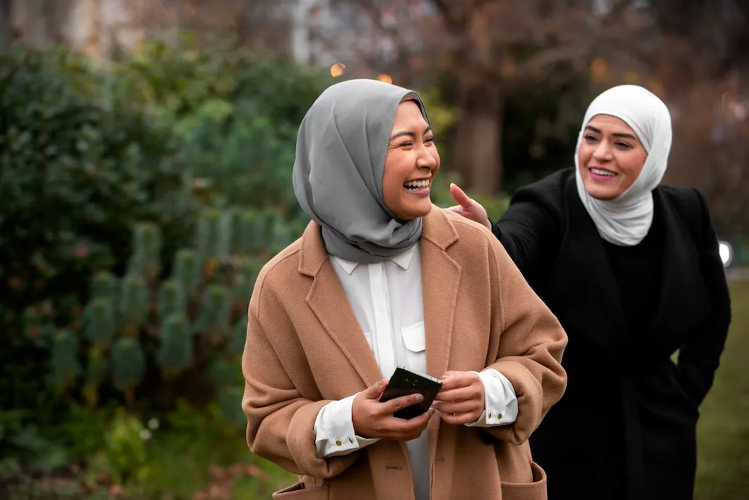 women-wearing-hijab-having-good